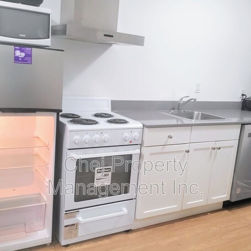 13104 112 Ave Nw #BS - Photo 6 of 7