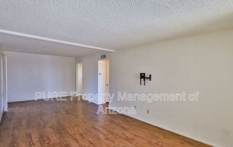 231 E 2nd Ave #25 - Photo 2 of 9