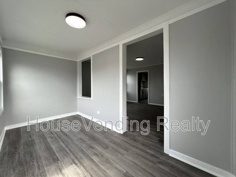 318 Main Rd - Photo 2 of 16