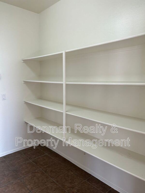 6526 S 71st Dr - Photo 6 of 18