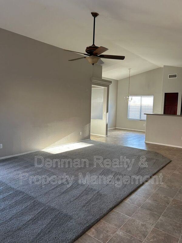 1872 E St David Ct - Photo 2 of 19