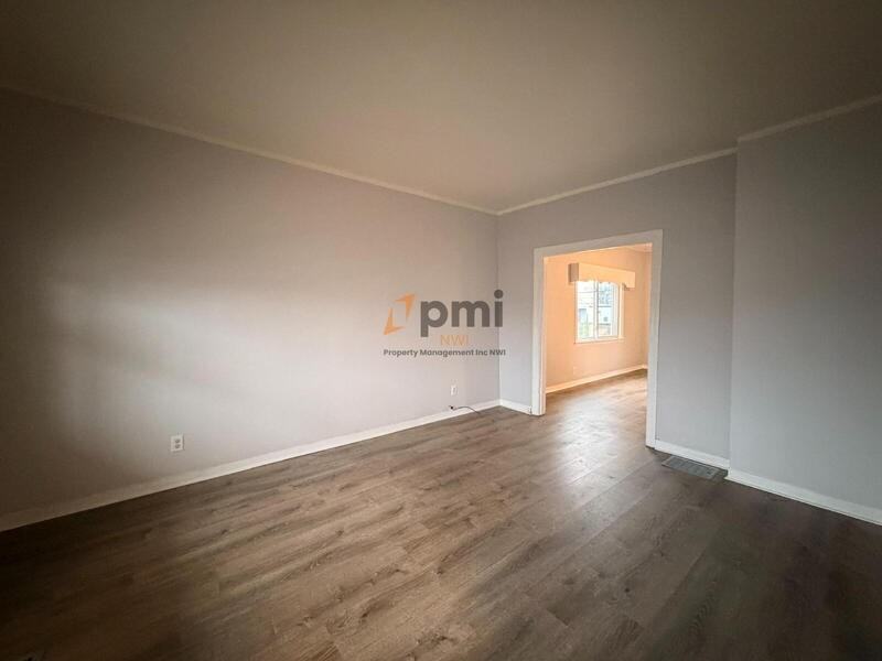 814 Summer St - Photo 3 of 16