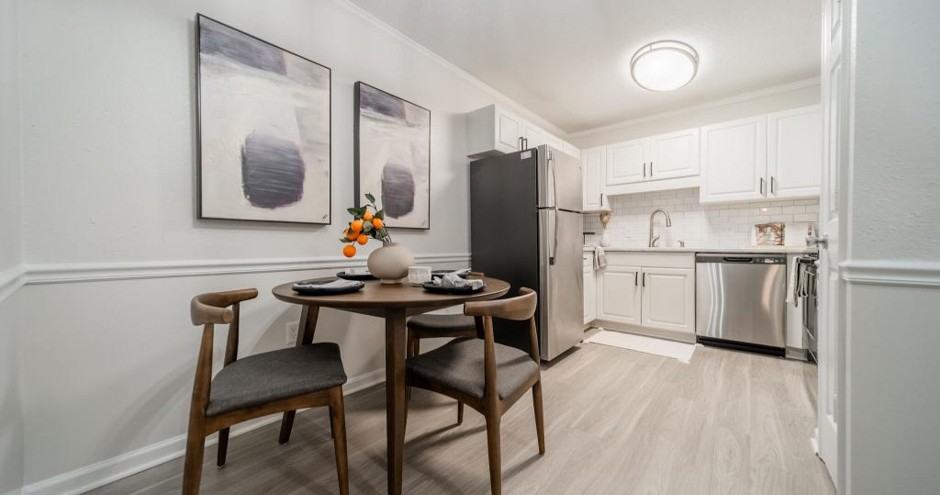 Waterford Place Apartment Homes - Photo 3 of 34
