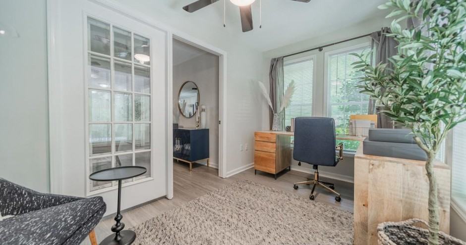 Waterford Place Apartment Homes - Photo 7 of 34