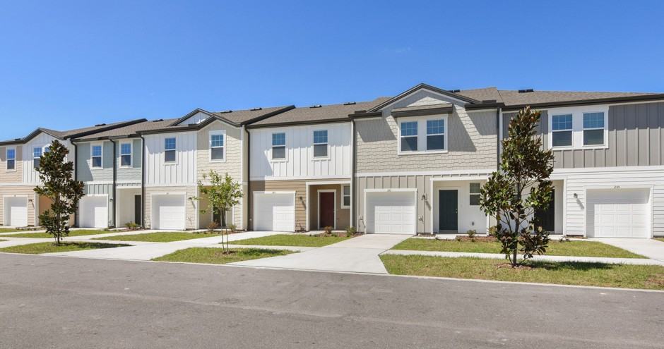 Beacon at Arbours Townhomes - Photo 2 of 19