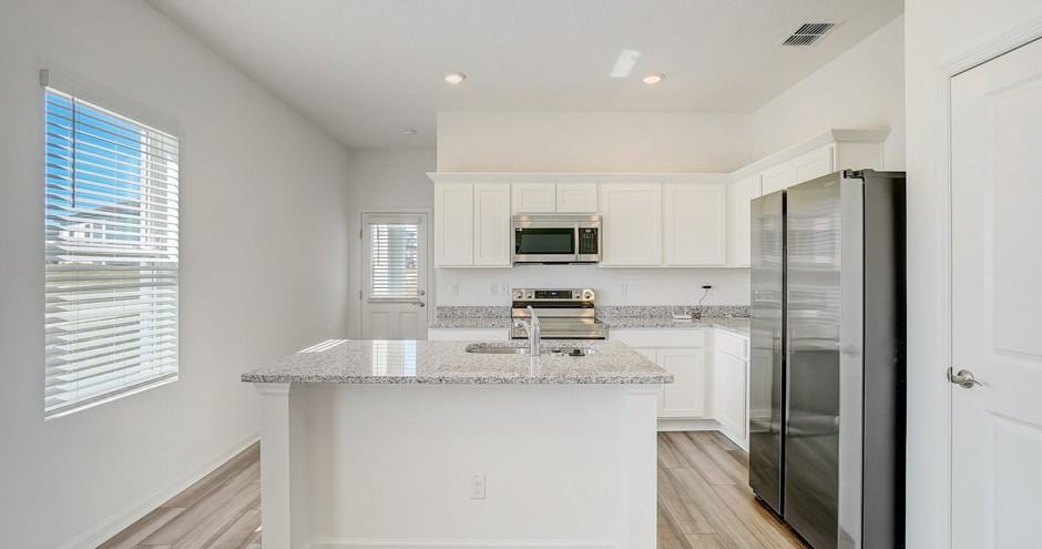 Beacon at Clinton Corners Rental Homes - Photo 3 of 23