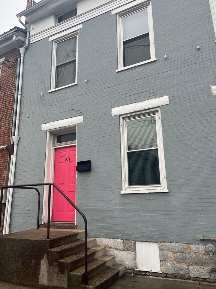 23 N Earl St - Photo 2 of 47