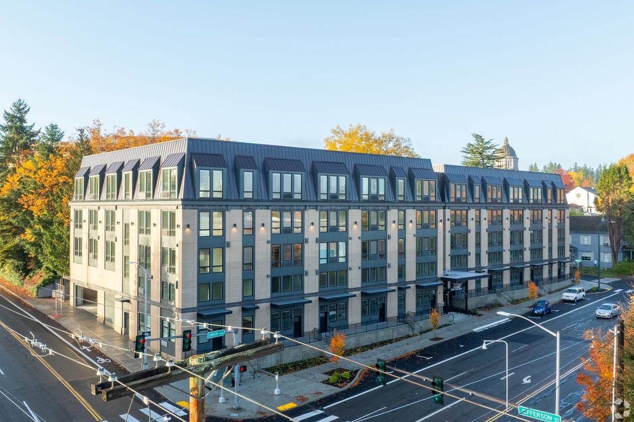 401 UNION - Photo 2 of 14