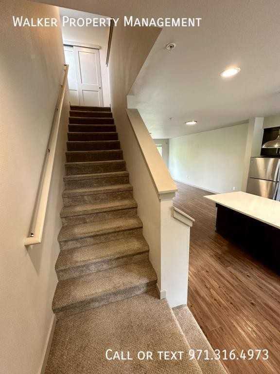Oregon St Townhomes - Photo 7 of 26