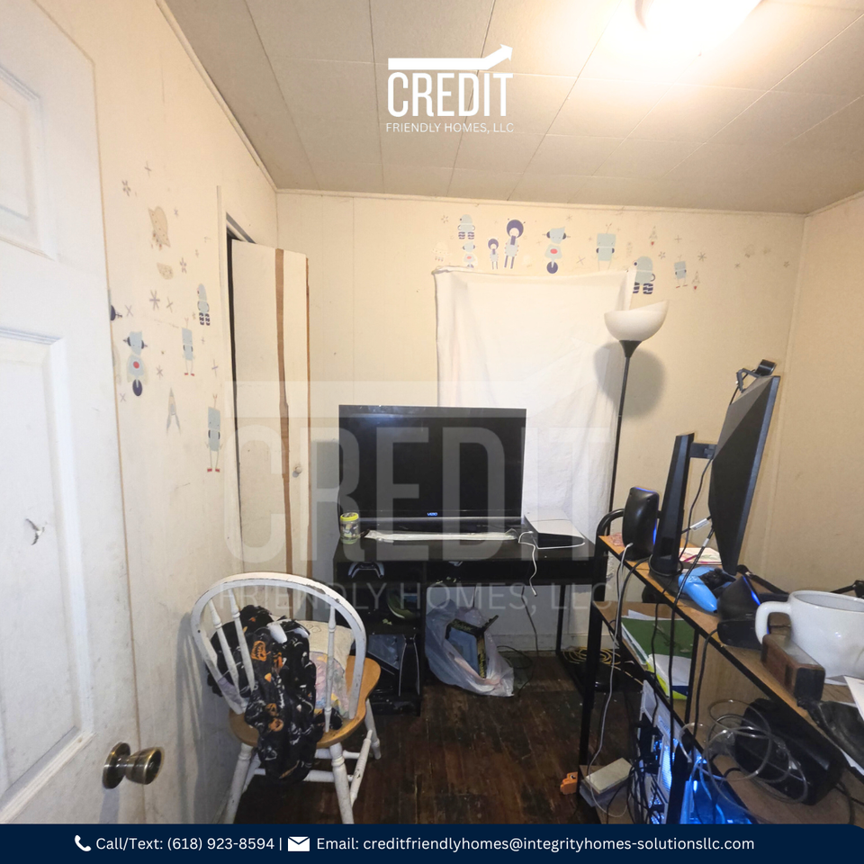 1736 N Gulick Ave - Photo 3 of 10