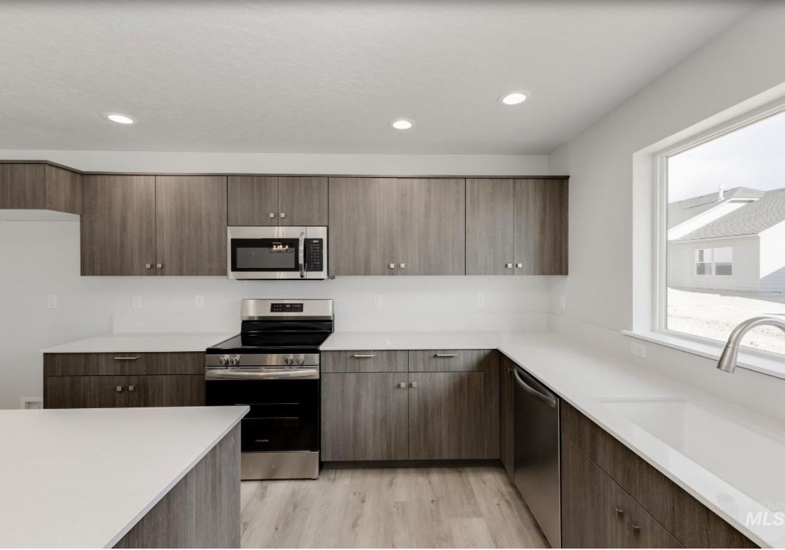 634 W Striped Owl St - Photo 6 of 25