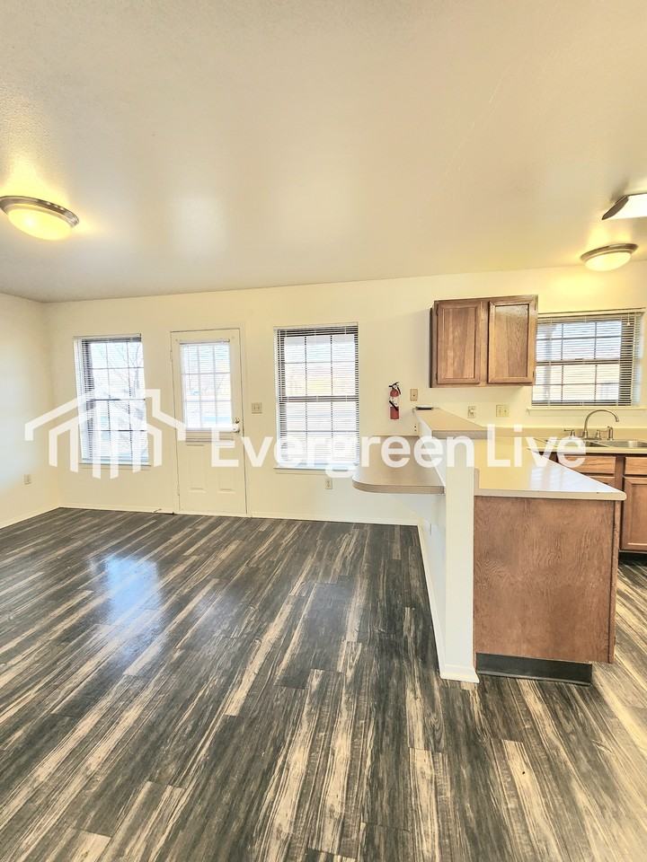 132 Buccaneer Loop - Photo 5 of 21