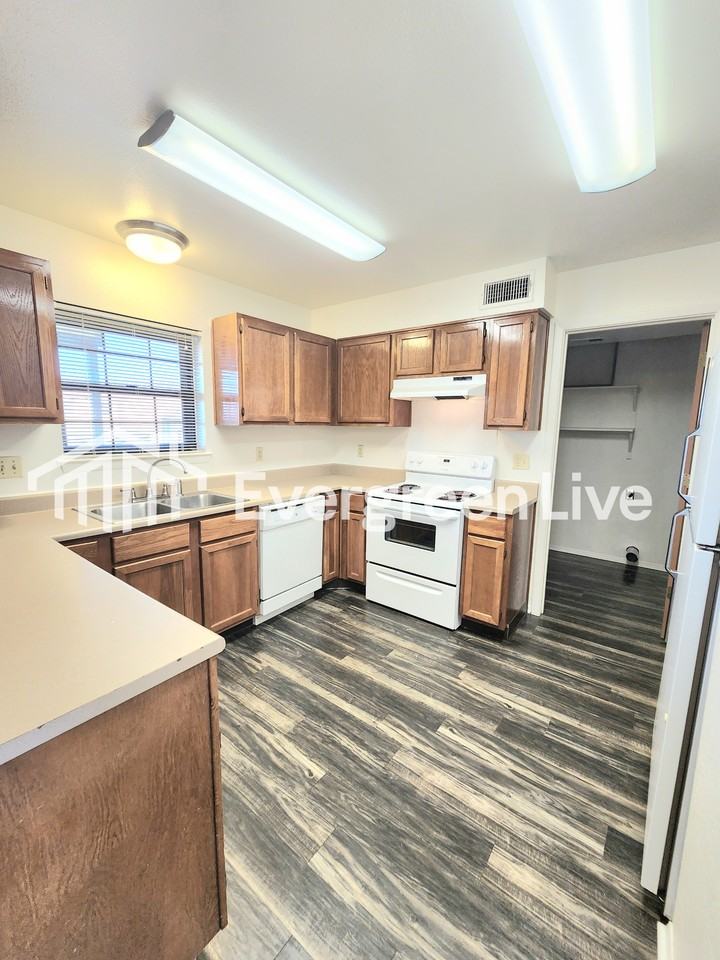 132 Buccaneer Loop - Photo 7 of 21