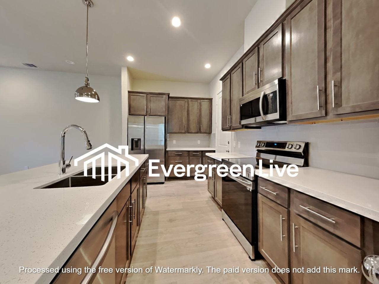 5744 Quinn Landing Ln - Photo 4 of 13