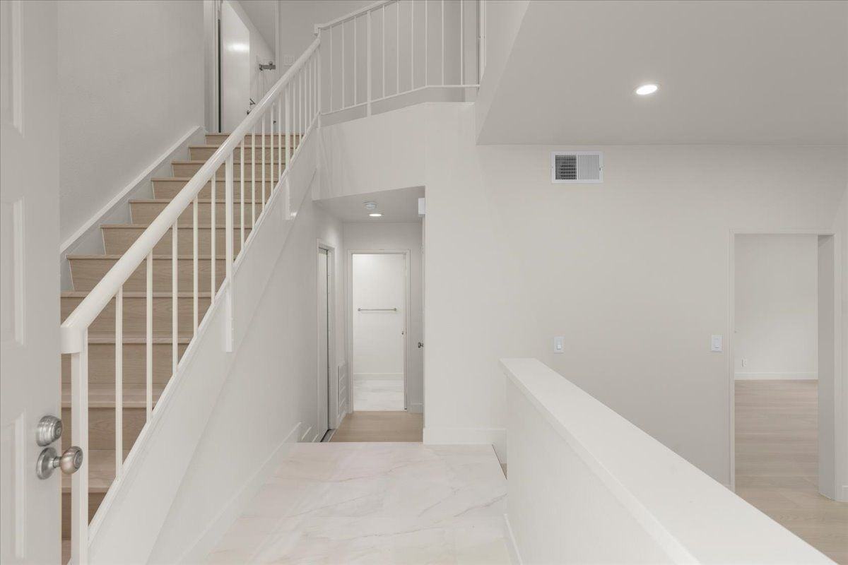 5395 Twilight Cmn - Photo 3 of 26