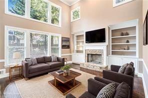 5010 Highland Oaks Ct Se - Photo 3 of 44