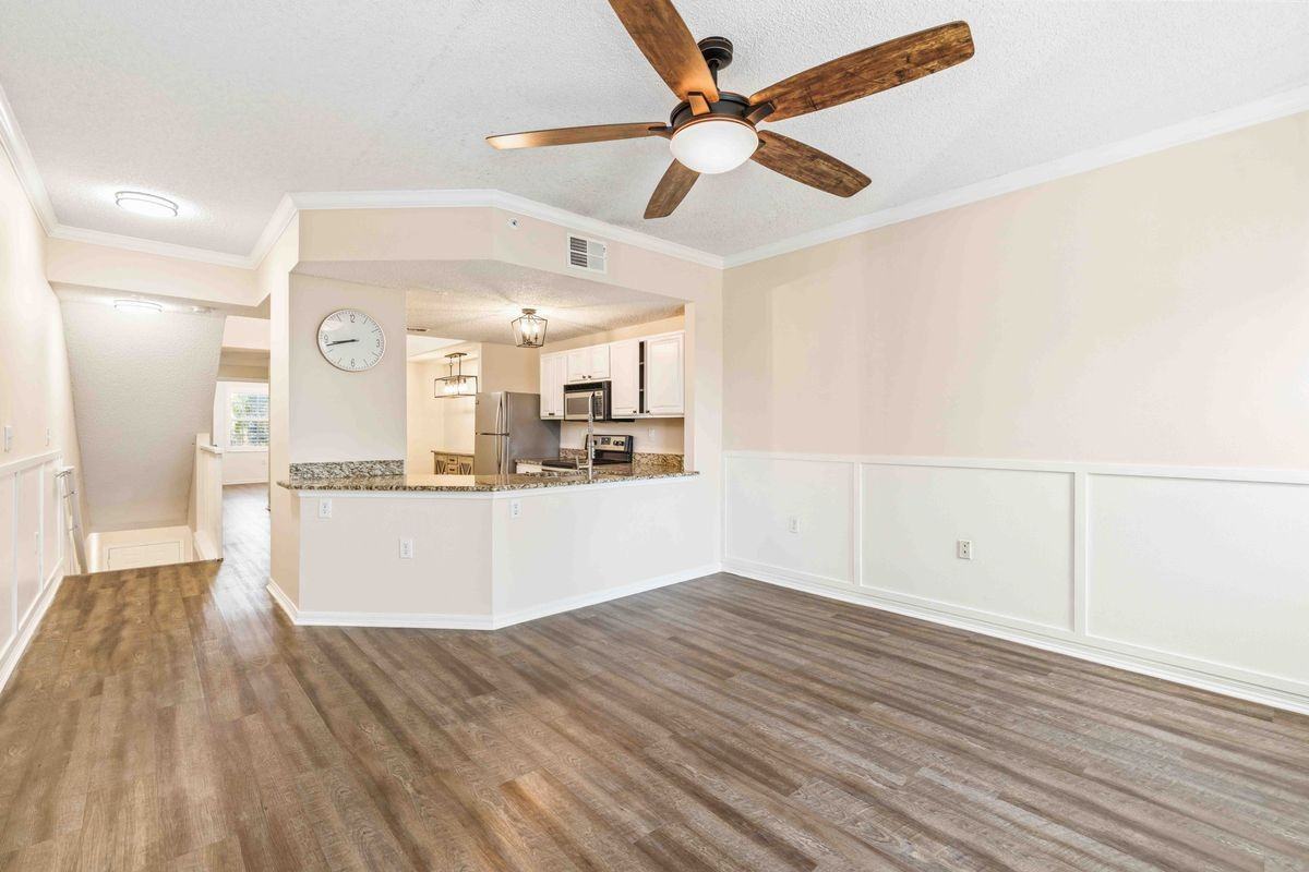 5450 Bentgrass Dr - Photo 3 of 36