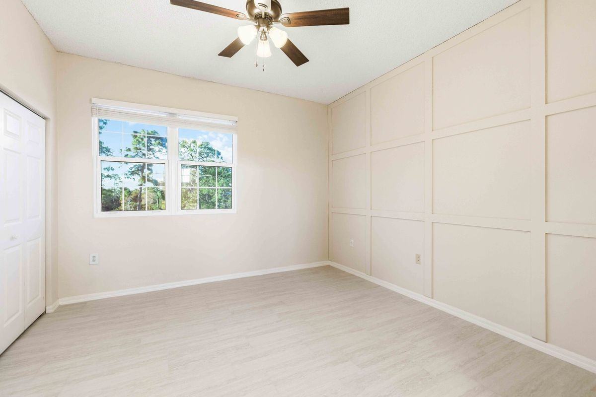 5450 Bentgrass Dr - Photo 5 of 36