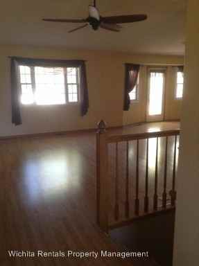 2510 N Covington Cir - Photo 2 of 17