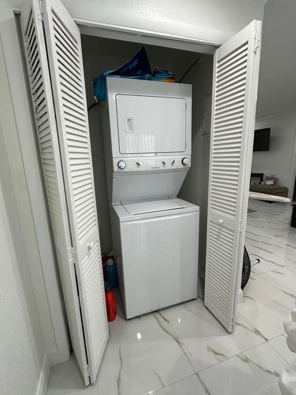 6517 Sw 18th St - Photo 2 of 7