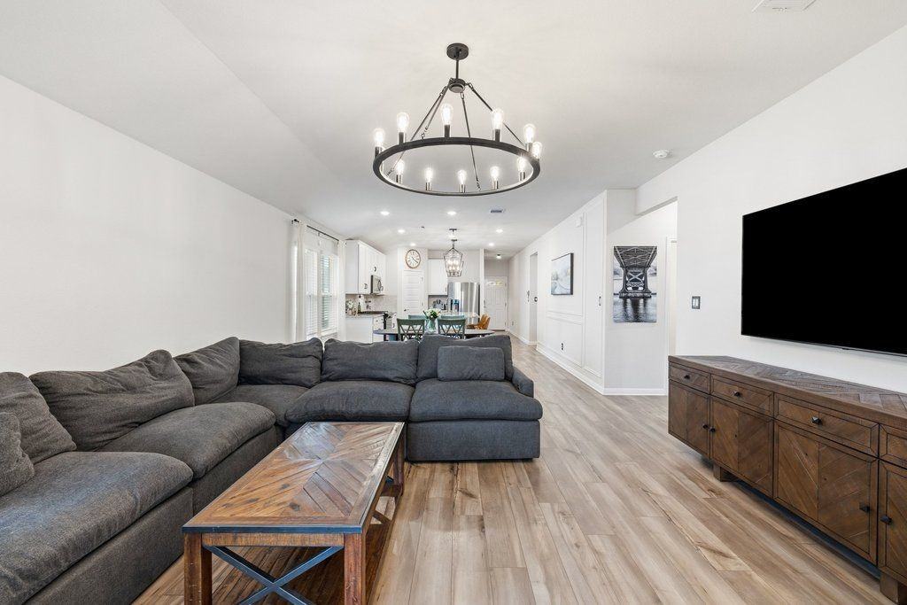 225 El Capitan Loop - Photo 5 of 36