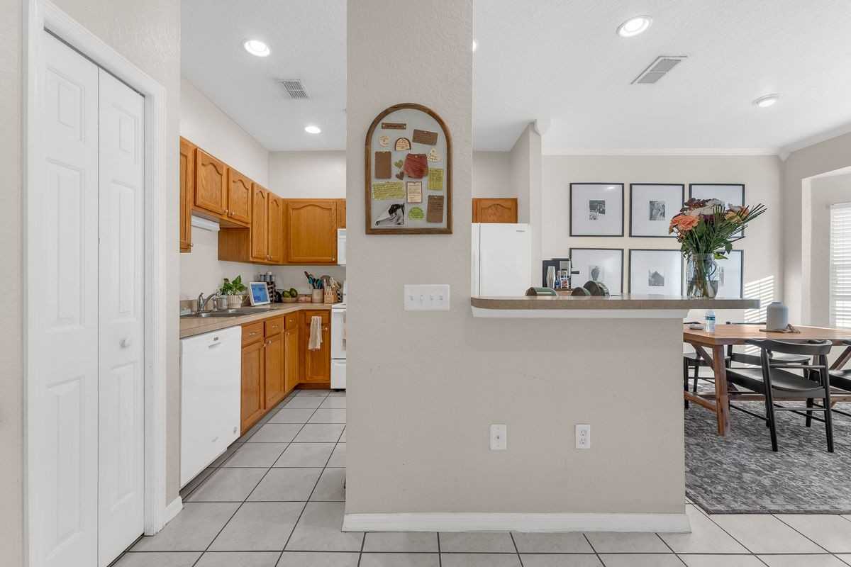 1278 N Fairway Dr - Photo 7 of 29