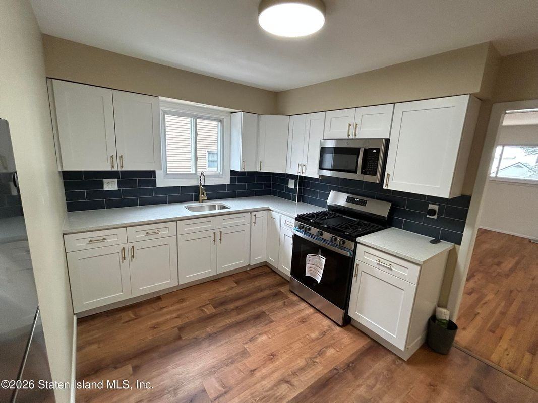 60 Demopolis Ave ##1 - Photo 2 of 4