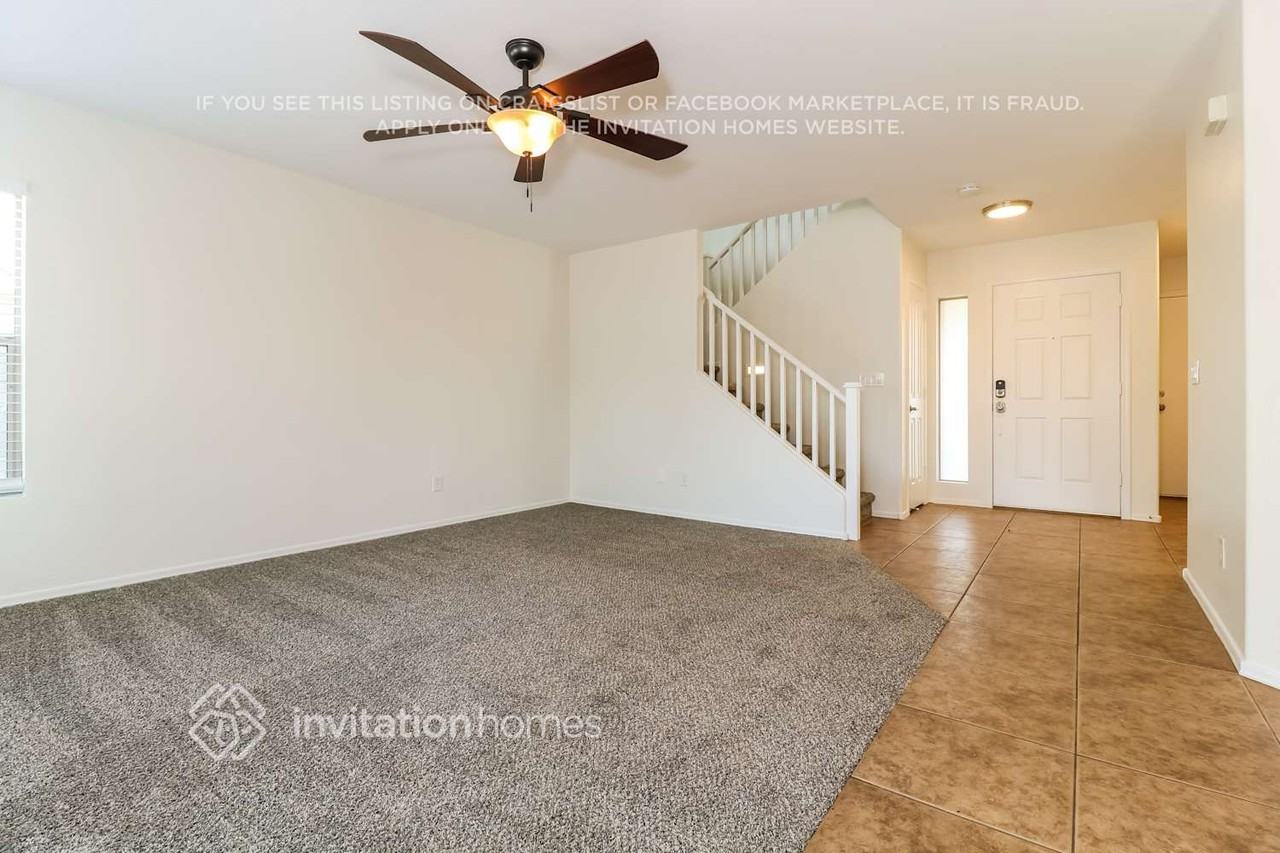 16546 W Desert Bloom St - Photo 5 of 18