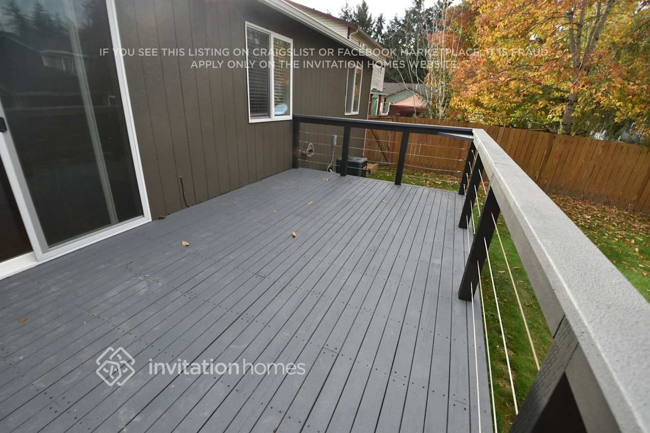 21505 102nd Street Ct E - Photo 2 of 4