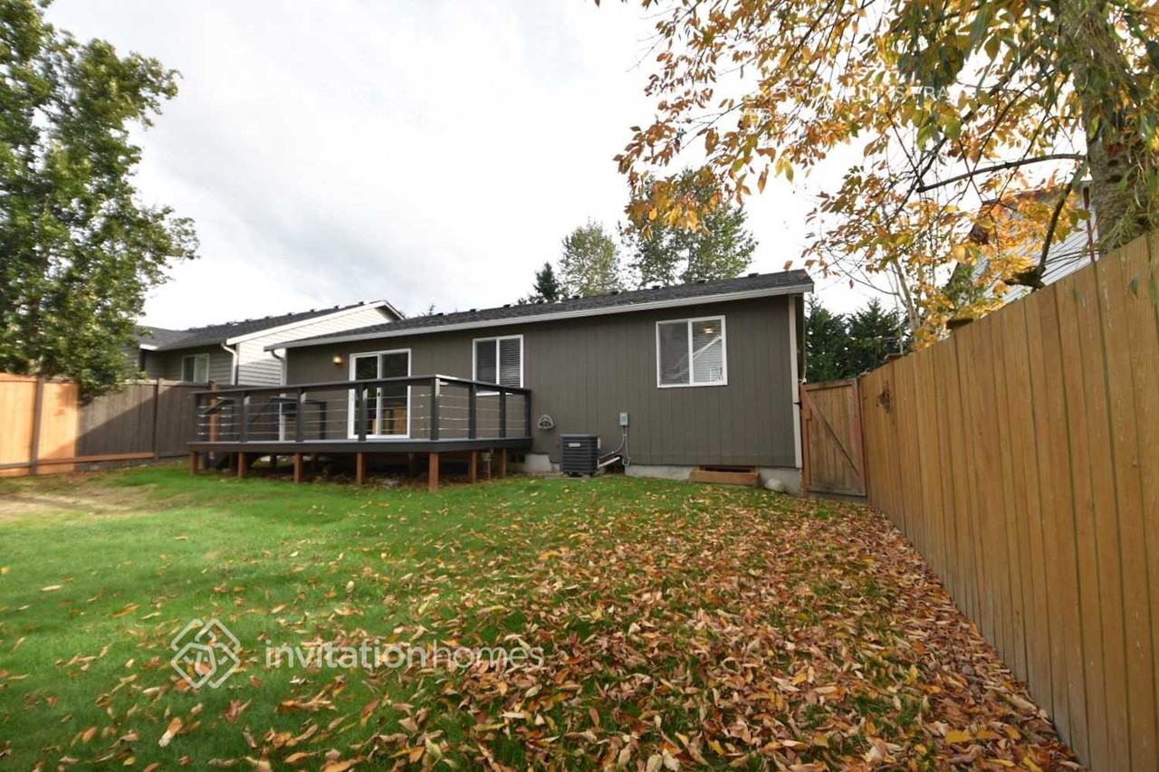 21505 102nd Street Ct E - Photo 3 of 4