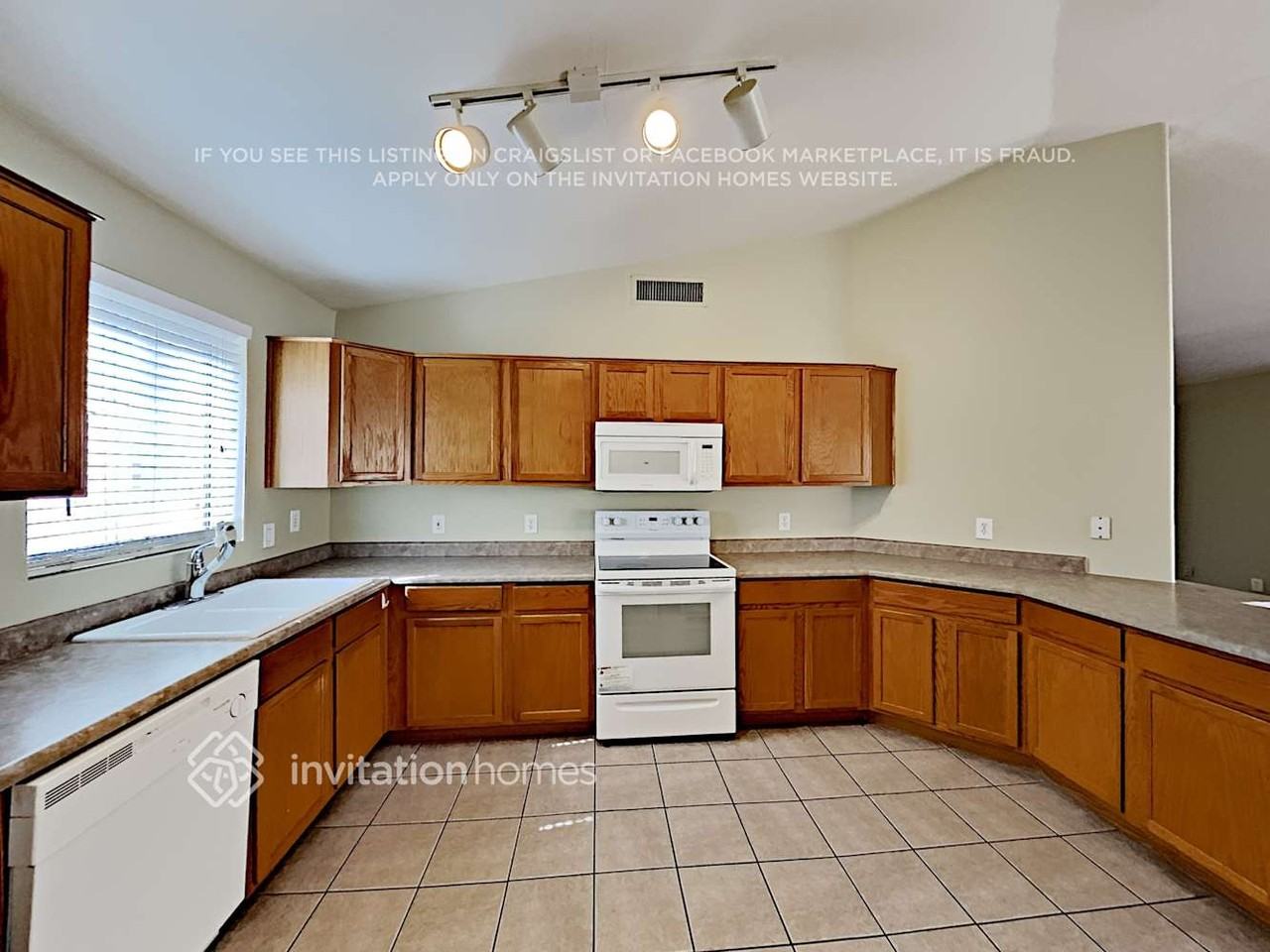 17416 N 16th Pl - Photo 6 of 18