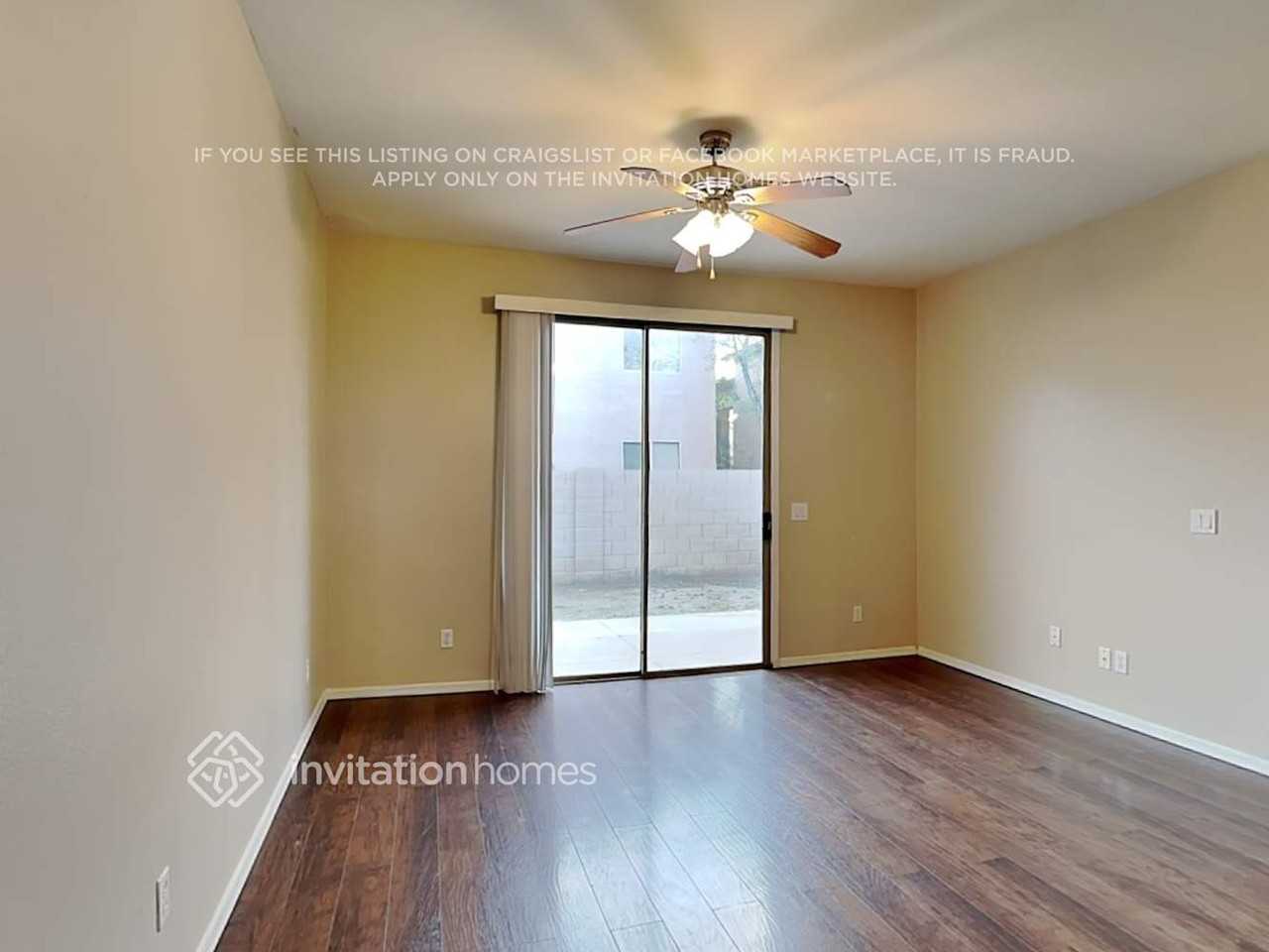 2133 N 29th Pl - Photo 4 of 19