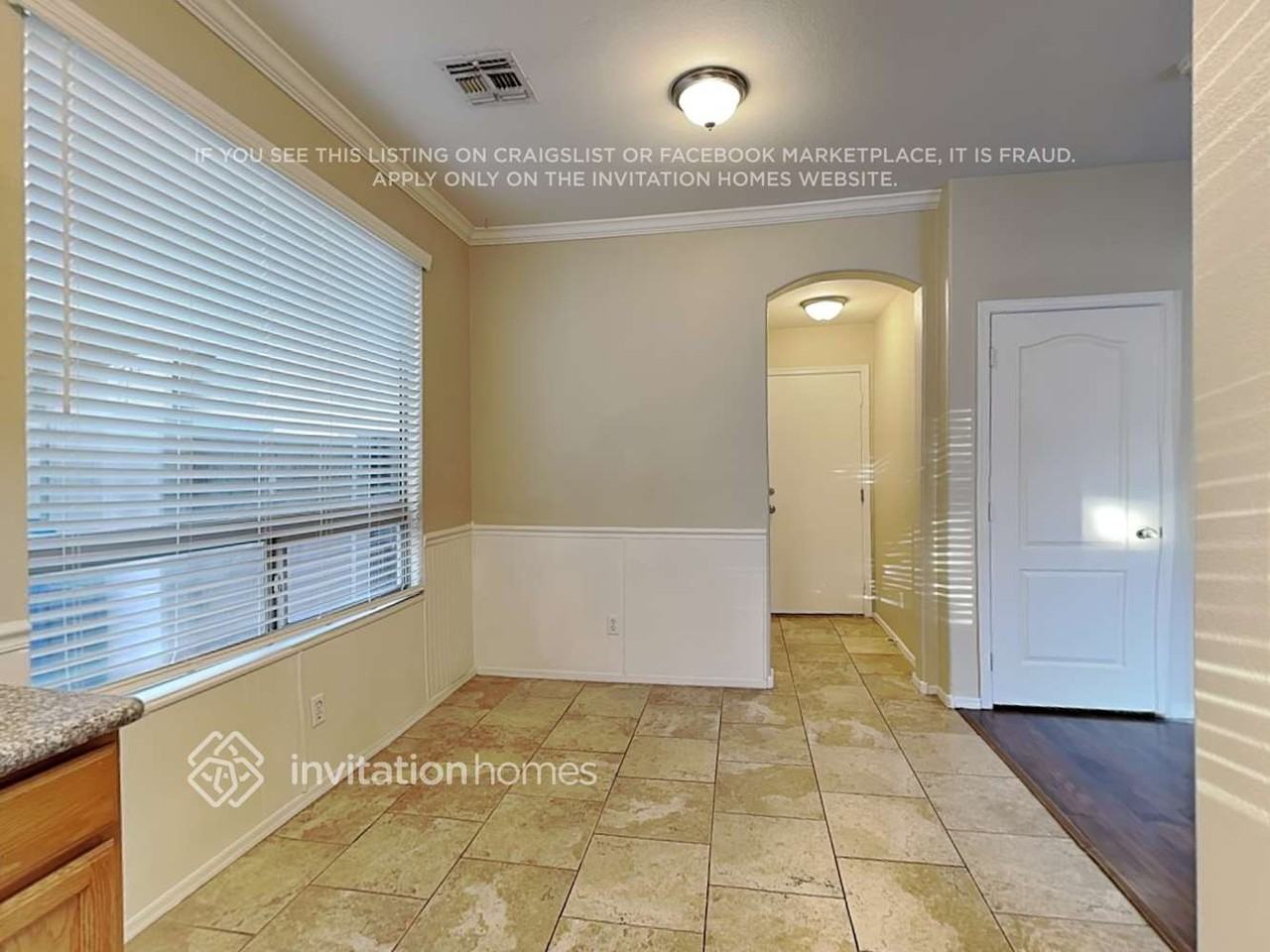 2133 N 29th Pl - Photo 6 of 19