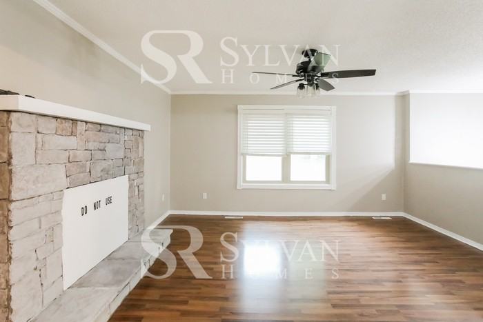 1909 Sw 5th St - Photo 5 of 16