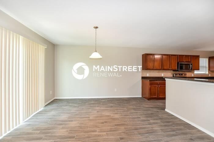 509 Hearthstone Dr - Photo 6 of 15