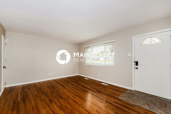 1517 Ville Rosa Ln - Photo 4 of 16