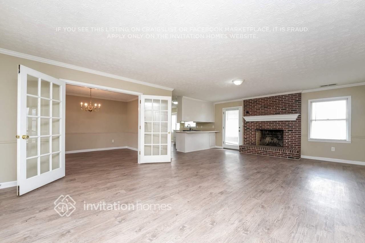 343 Willowwind Dr - Photo 4 of 16