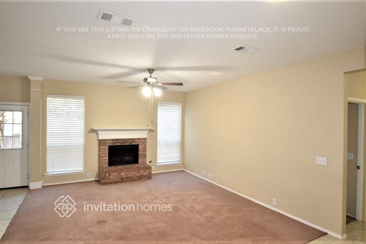 10113 Pear St - Photo 5 of 29