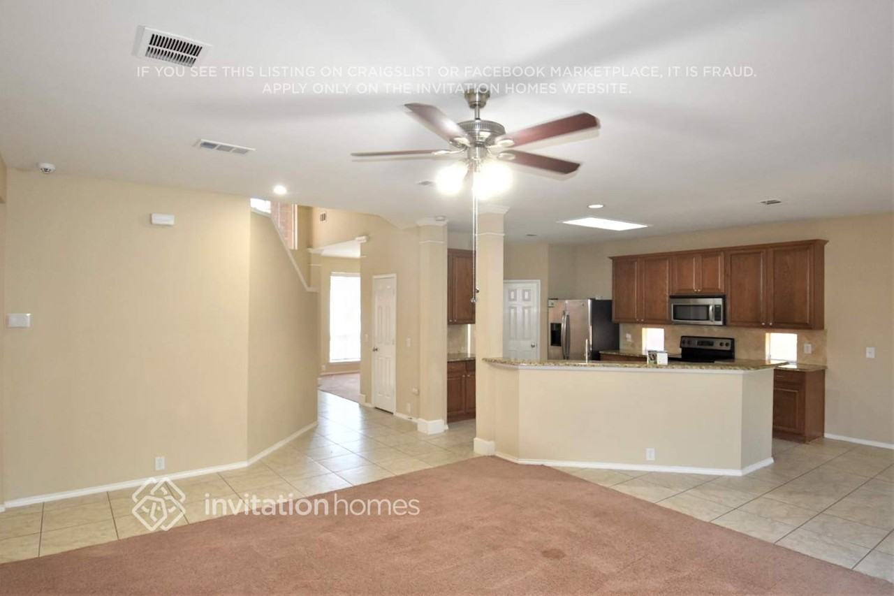 10113 Pear St - Photo 6 of 29