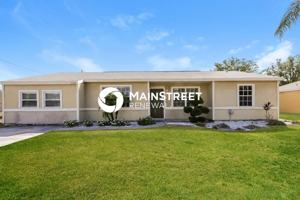 featured image of 3182 Se East Blackwell Dr