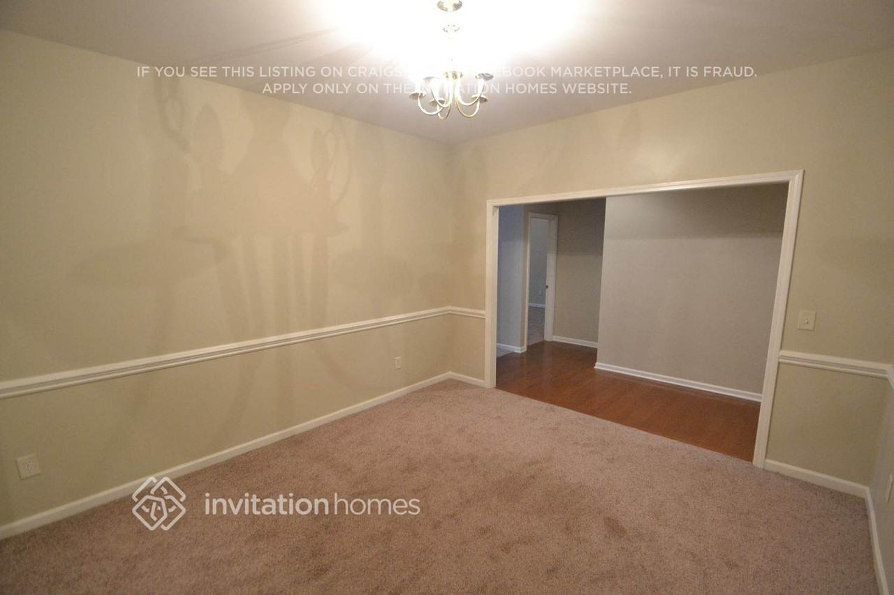 8728 Hazelcroft Ln - Photo 2 of 15