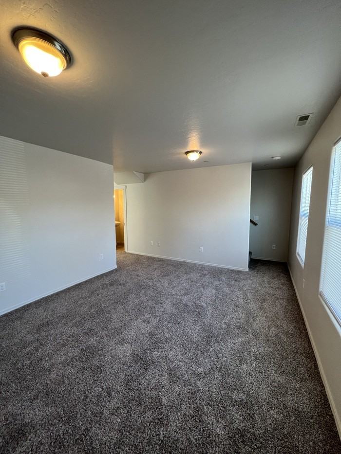 1344 N Favre Pl - Photo 5 of 13