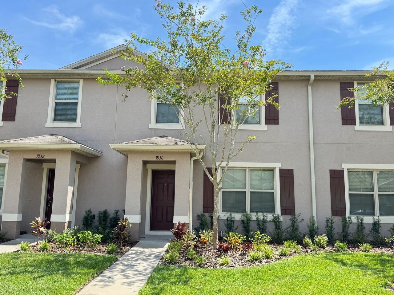 1936 Shiloh Brook St - Photo 3 of 41