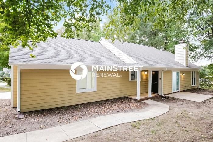 2 Pipers Glen Ct - Photo 3 of 16