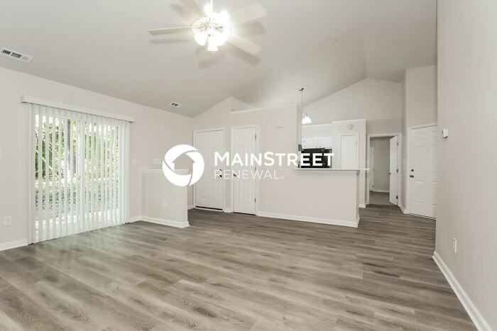 2 Pipers Glen Ct - Photo 6 of 16