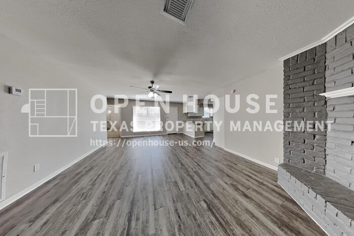 9615 Orangevale Dr - Photo 5 of 23