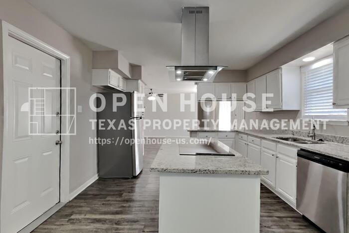 9615 Orangevale Dr - Photo 6 of 23