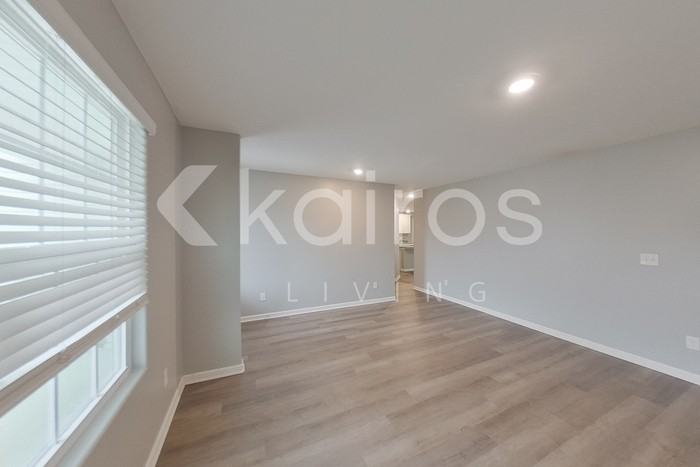 35 E Luminous Way - Photo 4 of 26