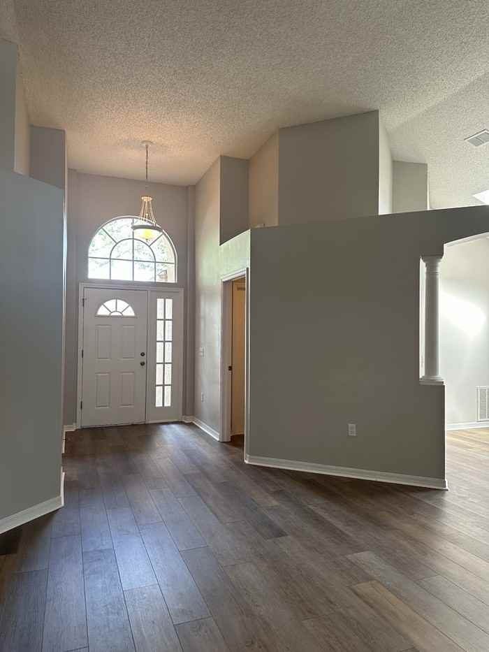 8928 Southbay Dr - Photo 3 of 26