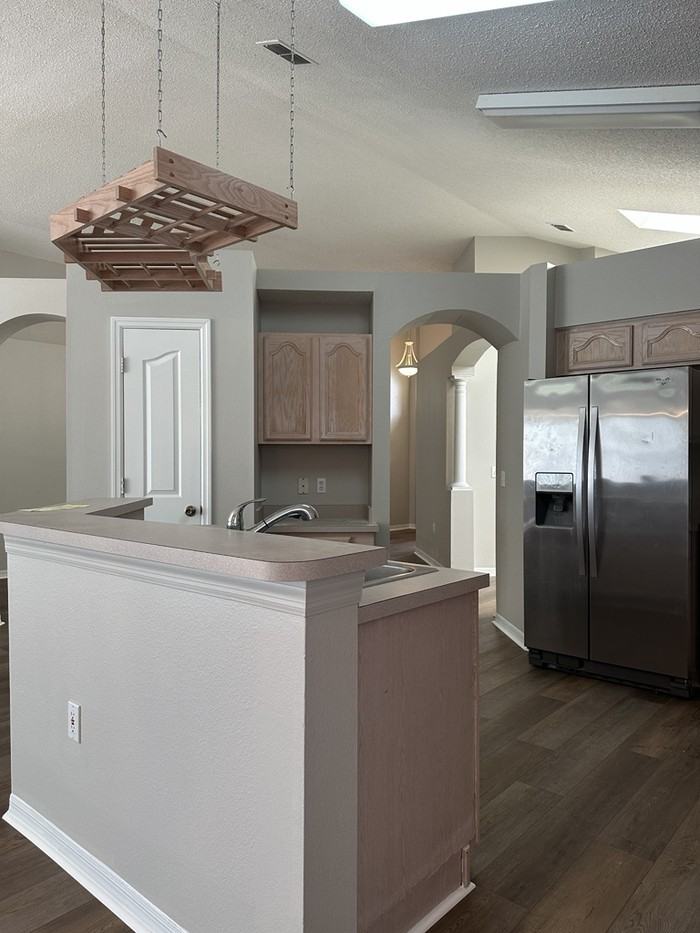 8928 Southbay Dr - Photo 5 of 26